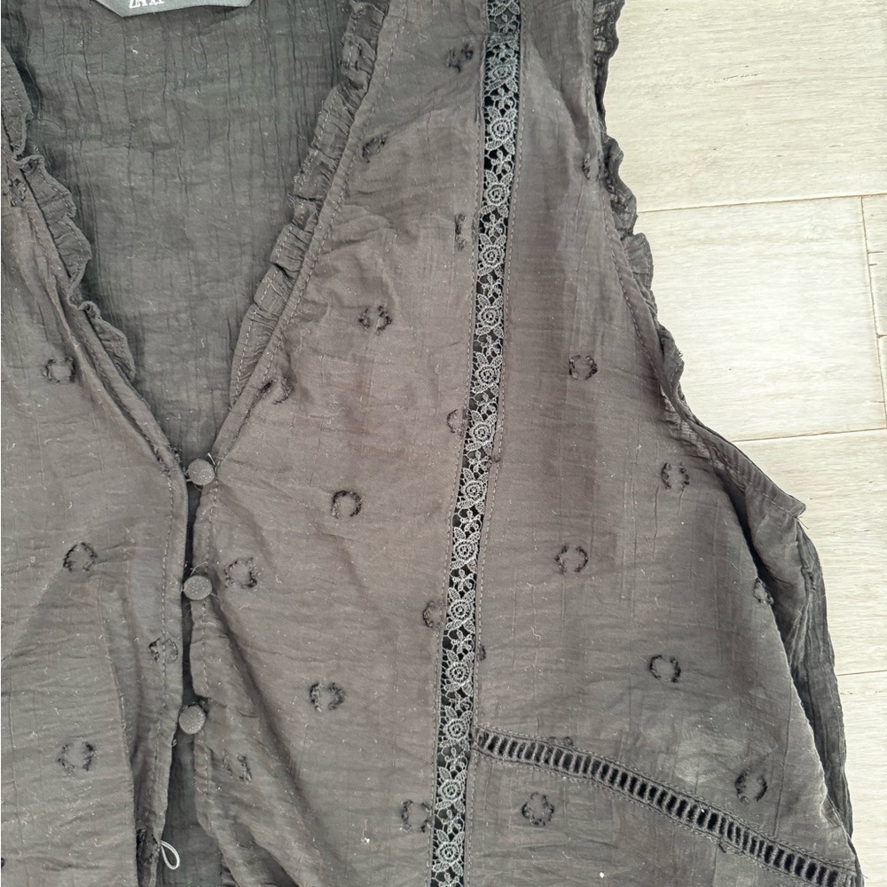 Zara RUFFLED SWISS DOT TOP - Picture 2 of 6